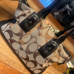 COACH SIGNATURES HAMPTON SATCHEL